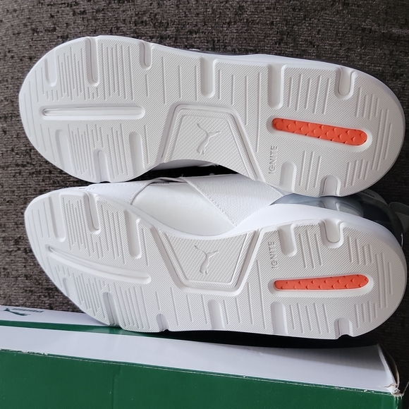 Puma size 10 - Picture 2 of 5